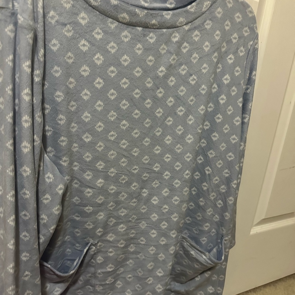 Liz Claiborne Blue Nightgown Pajamas